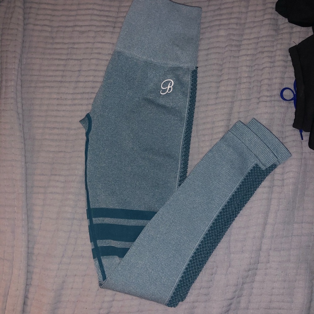 Bombshell leggings and top bundle